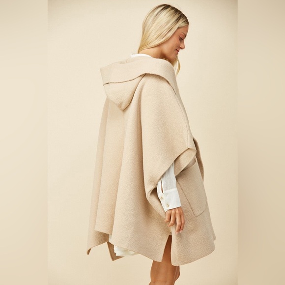 NEW ! THICK AND WARM KNIT OVERSIZED CHUNKY PONCHO - Picture 5 of 6